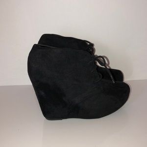 Rue21 Wedge booties